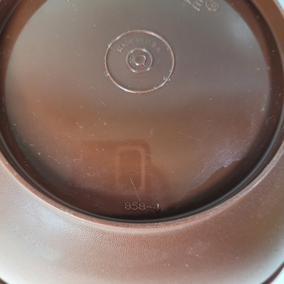 TUPPERWARE SERVALIER 858-4 Brown Bowl (Yellow bowl 836-8 Lid 837-6 Damaged) VTG - Picture 5 of 16